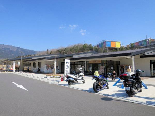 ザ・エイカンさんが訪問した道の駅お茶の京都 みなみやましろ村の駅写真3