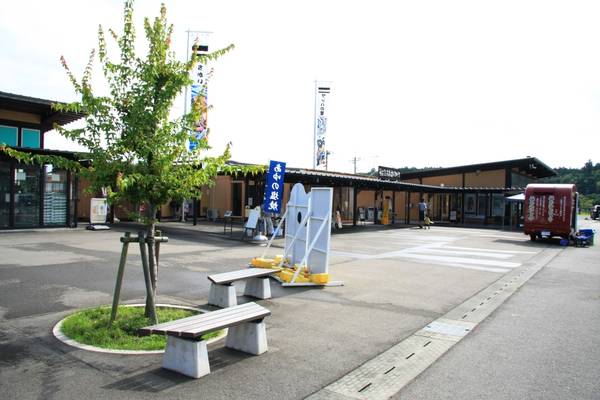 たぼちろさんが訪問した道の駅サシバの里いちかいの駅写真2